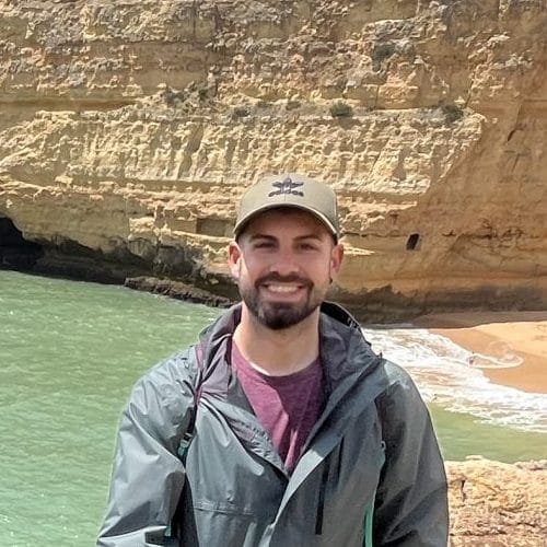 Fotografía de perfil de Joaquín, fundador de tabanos.org y experto en prevención de picaduras.